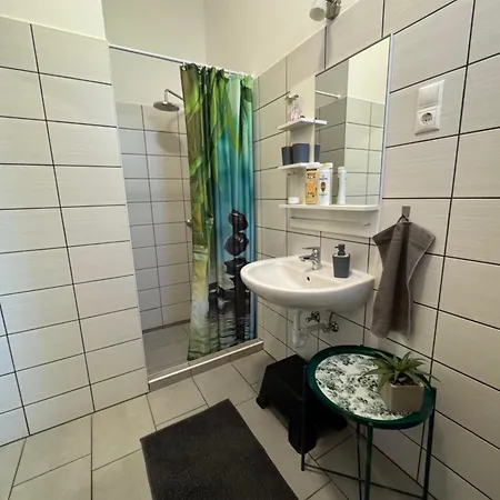 Liliana Es Csonakhaz * Badacsonytomaj