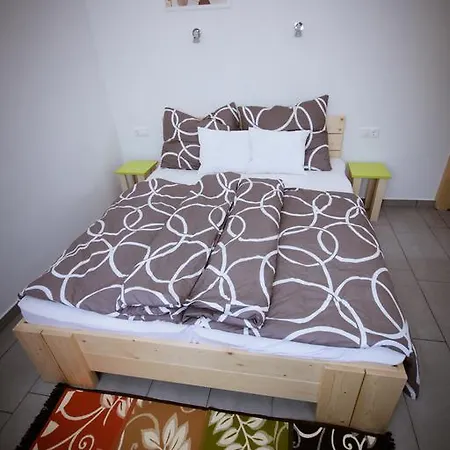 Liliana Es Csonakhaz Badacsonytomaj