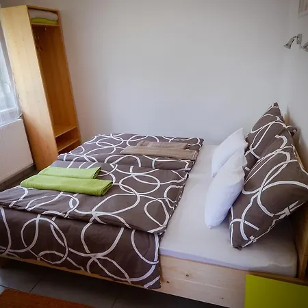 Apartament Liliana Es Csonakhaz