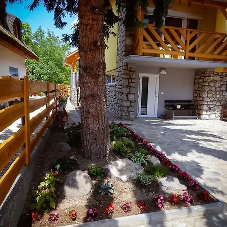 Apartment Liliana Es Csonakhaz Badacsonytomaj