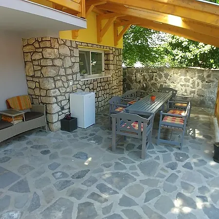 Apartament Liliana Es Csonakhaz