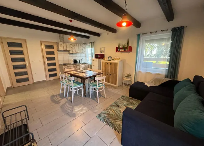 Liliana Es Csonakhaz