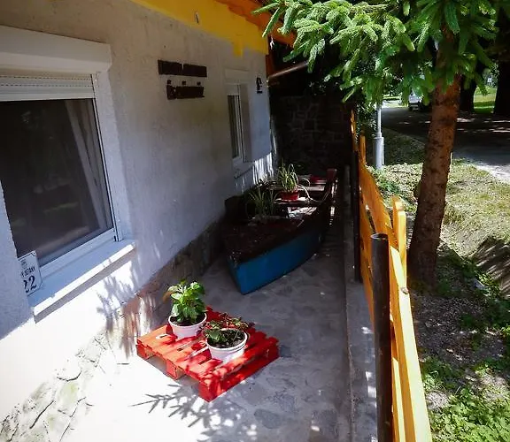 Apartament Liliana Es Csonakhaz *